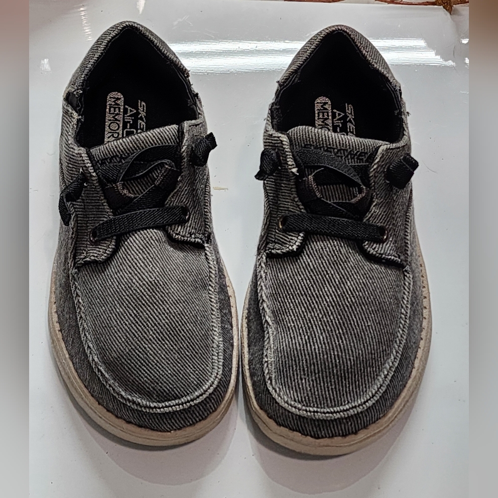 Skechers Kids Shoes in Black and Gray